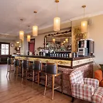 Likoria ゲストハウス 4*