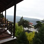Likoria ゲストハウス 4*