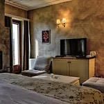 Likoria 4*