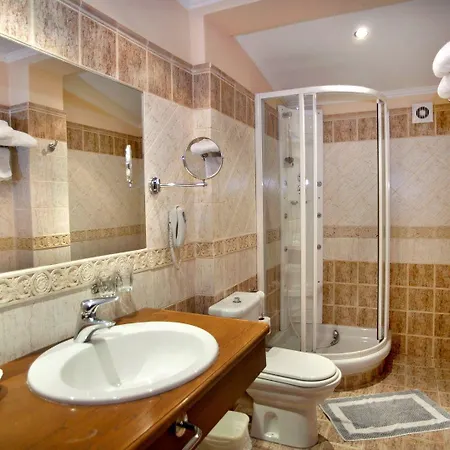 Likoria 4*