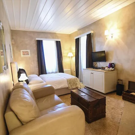 Likoria בית הארחה