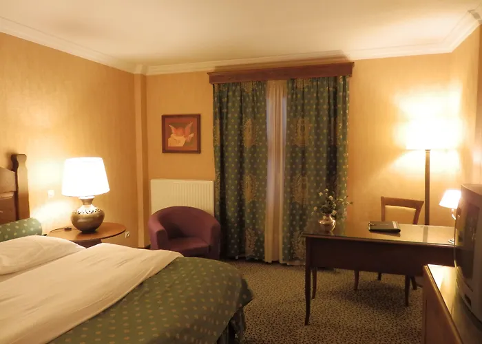 Likoria Αράχωβα