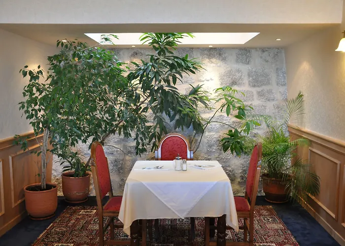 Likoria Πανσιόν 4*