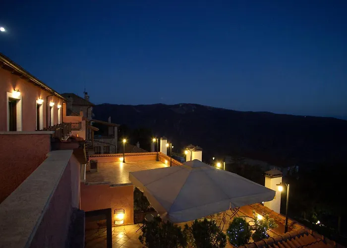 Likoria Πανσιόν 4*