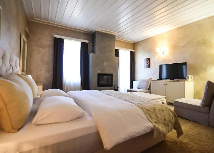 Likoria Πανσιόν 4*